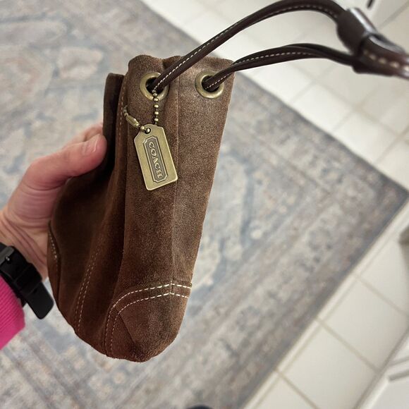 COACH Vintage Mini Drawstring Wristlet handbag Chocolate Brown Suede EUC 6” x 6” - Picture 3 of 12